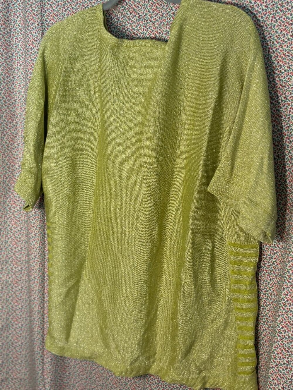 Chico's Knit Top NWT, Lime Green Metallic, Sz 2